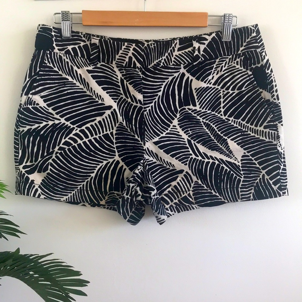 Loft Black & White Safari Leaf Print Shorts